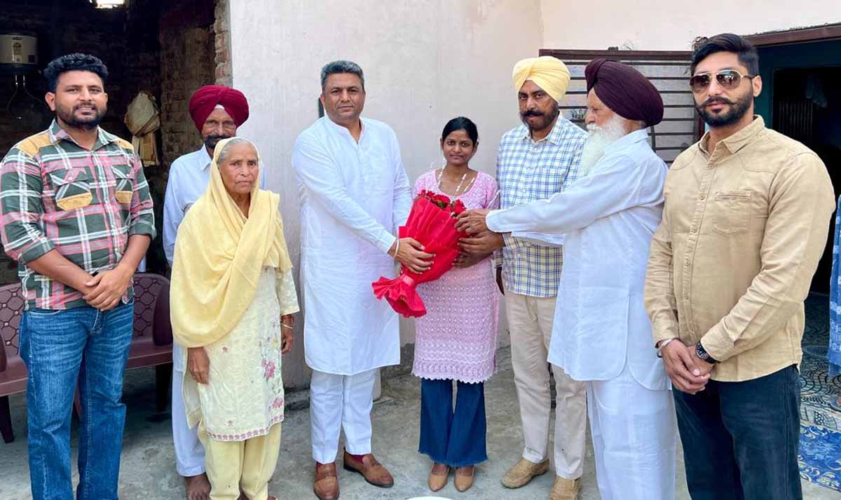 Parminder Kaur, a girl from village Kailon, was honored
