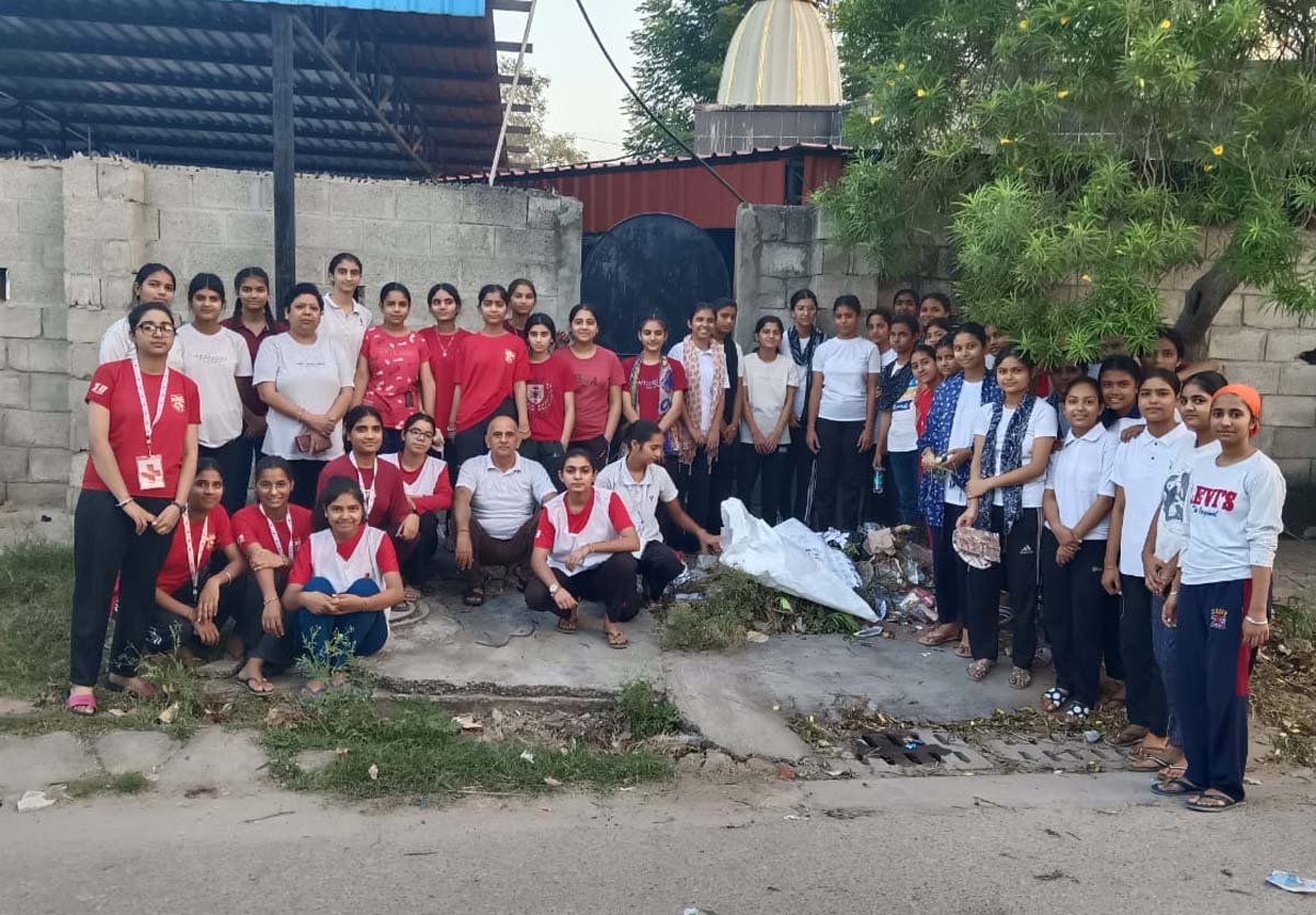 Seven days yoga camp ends