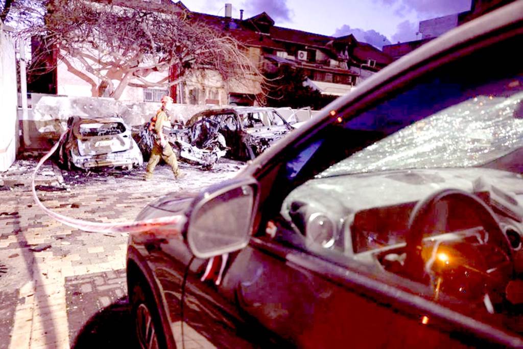 War in West Asia has become a famine More than 1900 people have died in Iran