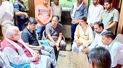 Haryana Chief Minister Manohar Lal Khattar met the family of the youth killed in Nuh violence