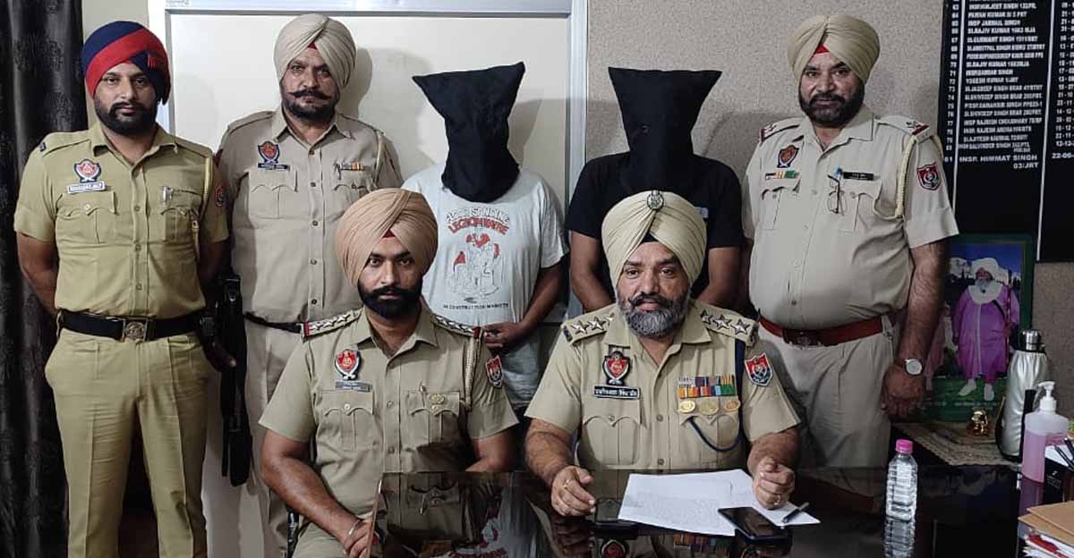 2 robbers who tried to snatch the gold chain were arrested