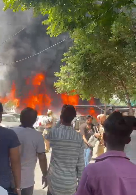Mohali police post caught fire due to falling electric wire