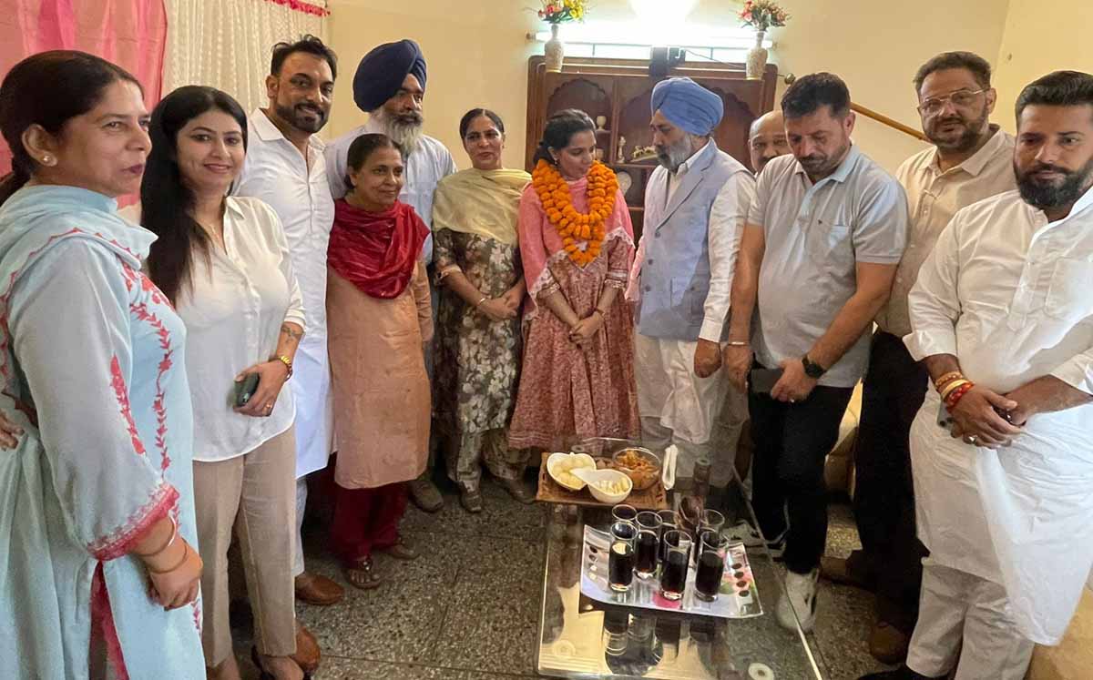 ਡਿਪਟੀ ਮੇਅਰ ਨੇ ਅਮਨਪ੍ਰੀਤ ਕੌਰ ਨੂੰ ਜੱਜ ਬਨਣ ਤੇ ਕੀਤਾ ਸਨਮਾਨਿਤ
