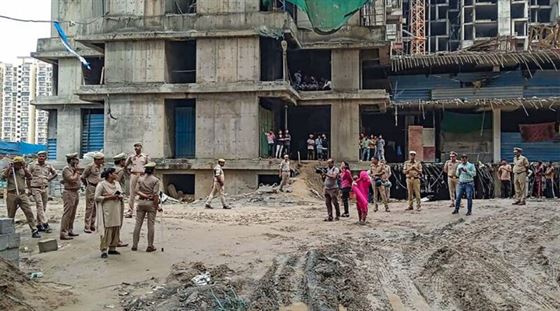 4 workers died due to elevator collapse in Greater Noida