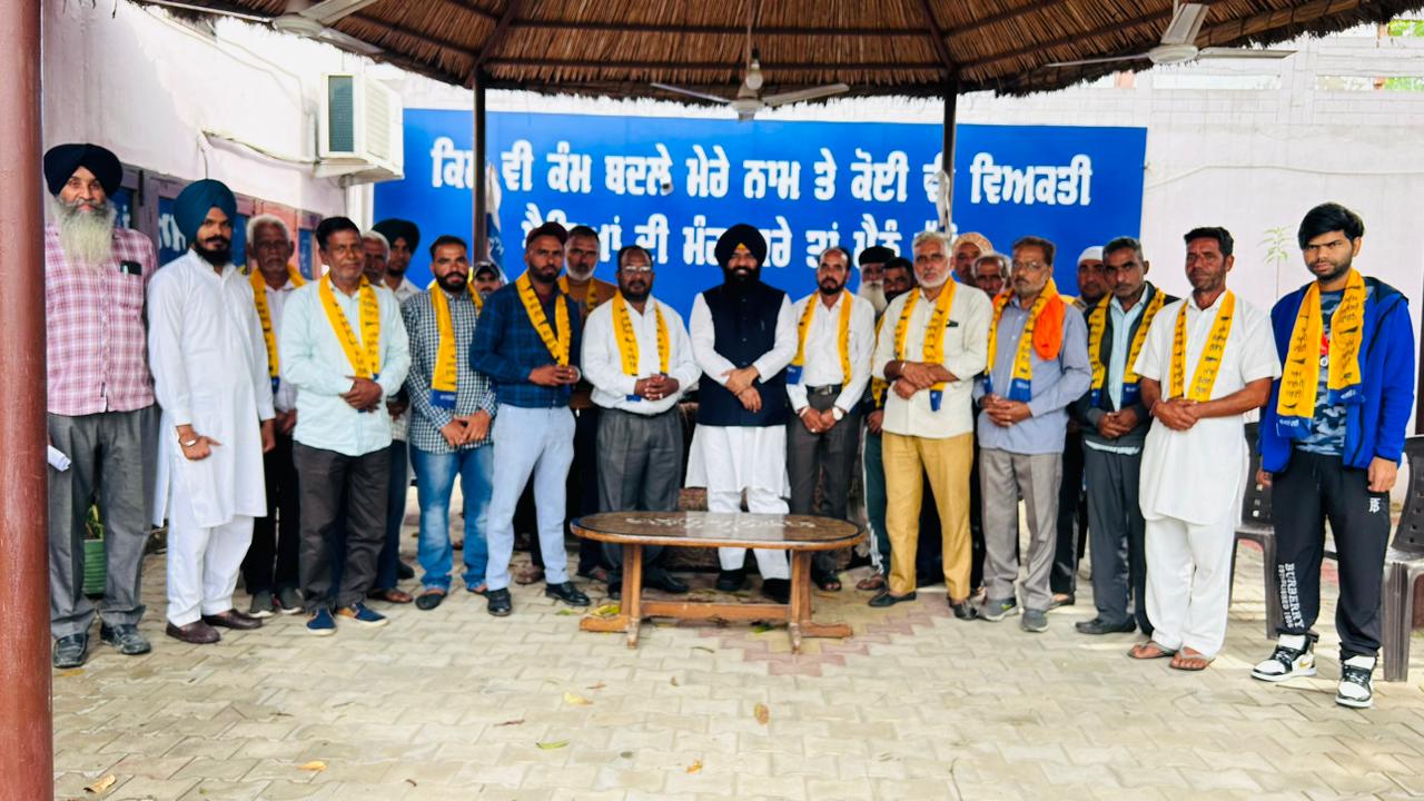 BSP leader Dr. Harbhaj Mehmi and committee member Santokh Lal joined AAP with their colleagues