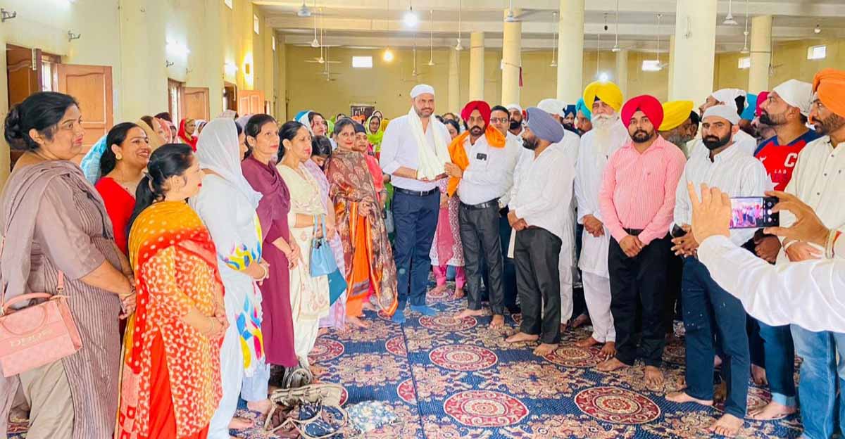 एजुकेशन प्रोवाइडर टीचर एसोसिएट टीचर पंजाब की ओर से नियमित होने पर धन्यवाद स्वरूप श्री अखंड पाठ साहिब जी का भोग डाला गया
