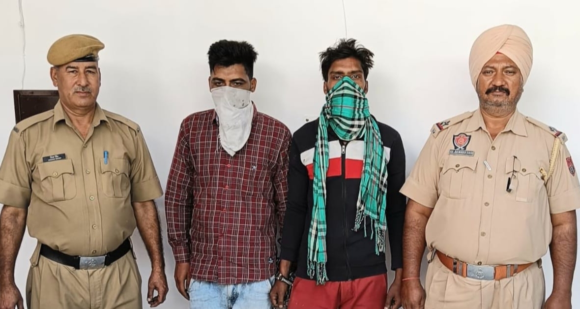 Pojewal blocked the road and recovered 27,000 (ML) illicit liquor.
