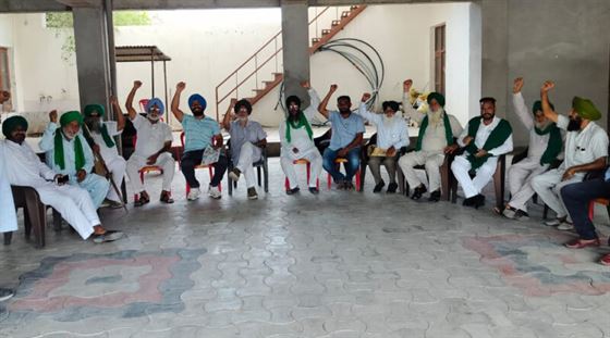 ਹੜ੍ਹ ਪੀੜਤਾਂ ਦੀਆਂ ਮੰਗਾਂ ਦੀ ਪ੍ਰਾਪਤੀ ਲਈ 22 ਸਤੰਬਰ ਨੂੰ ਕੀਤੇ ਜਾਣ ਵਾਲੇ ਬਰਨਾਲਾ ਦੇ ਡਿਪਟੀ ਕਮਿਸ਼ਨਰ ਦਫਤਰ ਦੇ ਘਿਰਾਓ ਬਾਰੇ ਮੀਟਿੰਗ