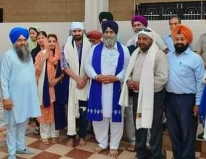 अमरजीत सिंह कुक्की बादशाह फग्गलाना को शहीद बाबा मत्ती राजपूत सभा सर्कल मेहटियाना का अध्यक्ष नियुक्त किया।