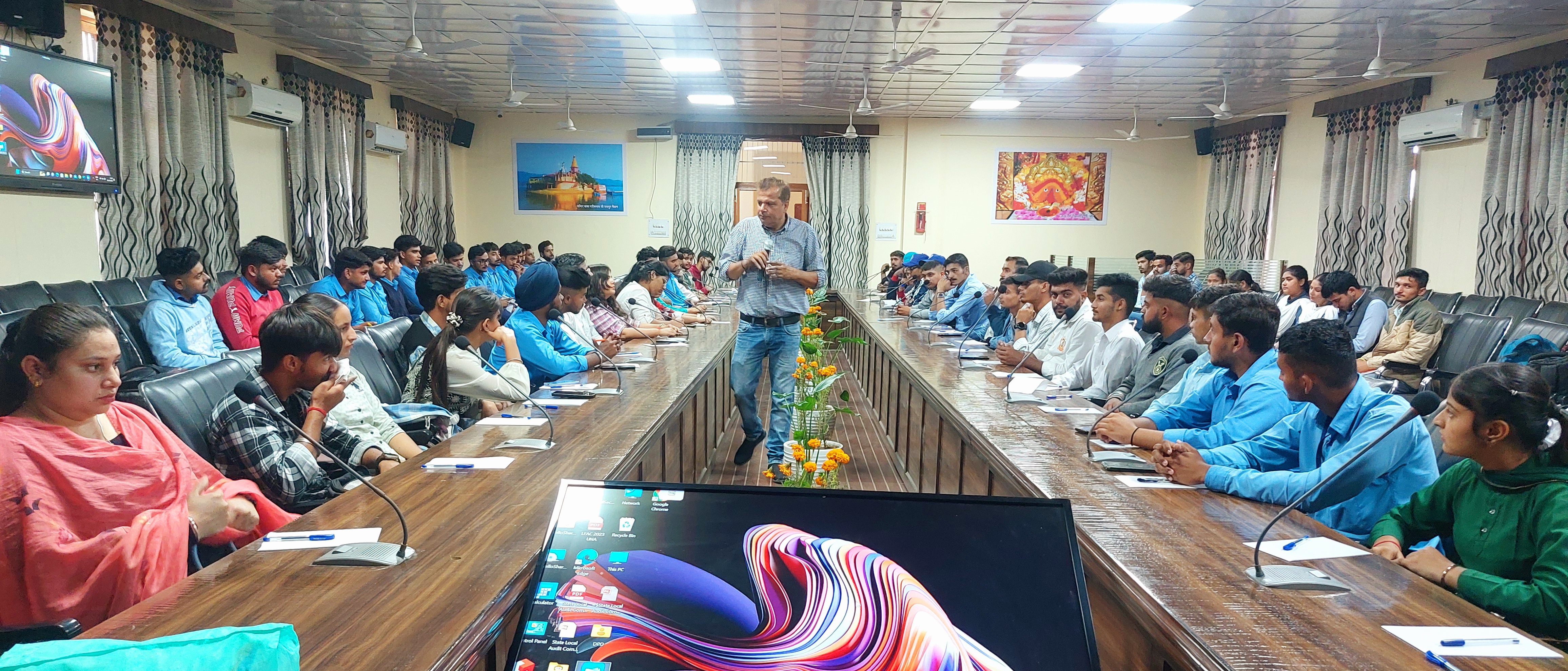 Students of higher educational institutions will take command of drug-free Una campaign: Vijay