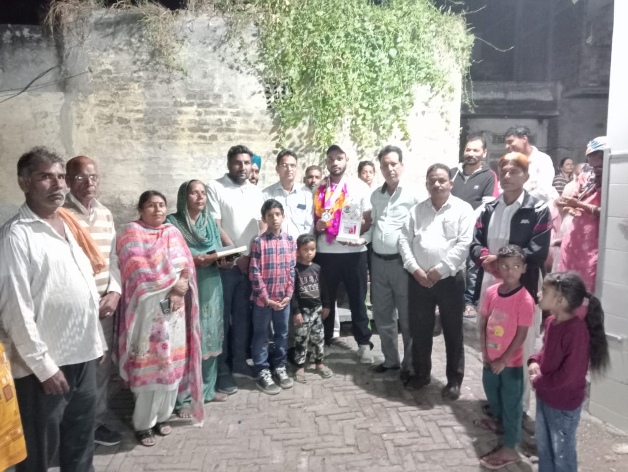At Moranwali, Akashdeep, the silver medal winner in the National Games in Kick Sialat (Kick Boxing) held in Goa, was honored.