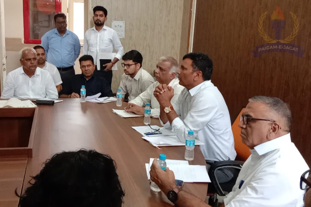 SDM Holds Meeting with Officials on Stubble Management, Issues Necessary Directions