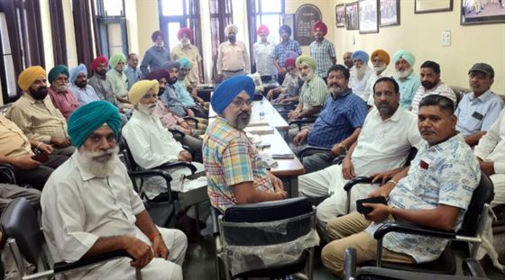 पंजाब पुलिस पेंशनर्स वेलफेयर एसोसिएशन ने मासिक बैठक में मुद्दों पर चर्चा की