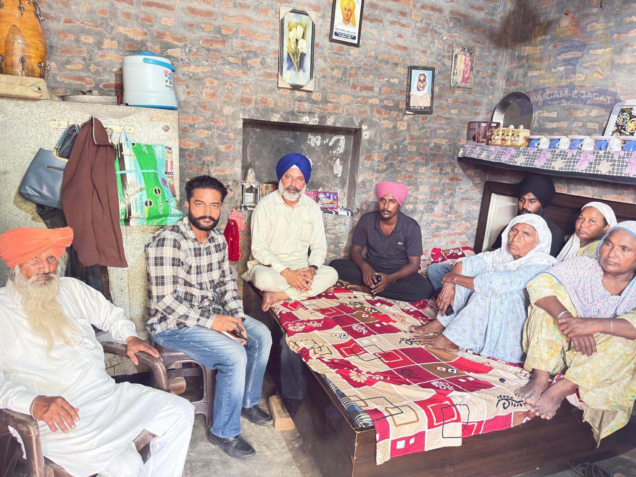Kashmir Singh Billa Meets Family of Deceased Gulzar Singh, Demands Justice and Early Fulfilment of Job Promise