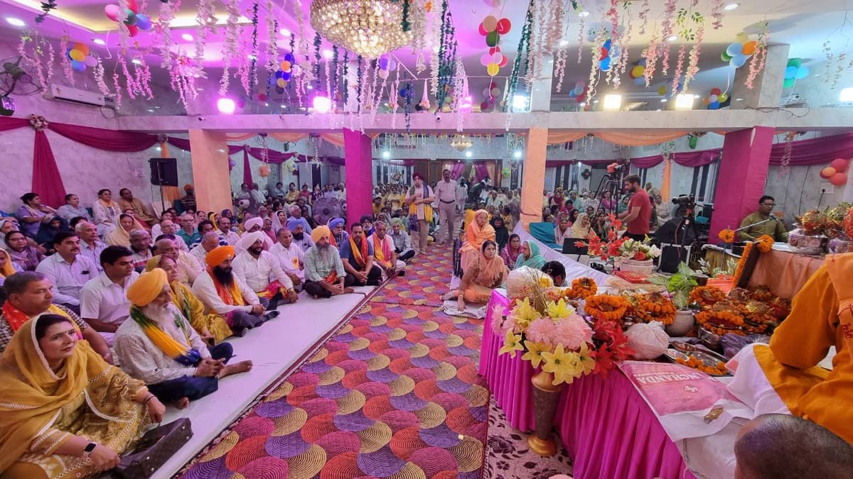 ਸਾਰੇ ਧਰਮਾਂ ਦਾ ਬੇਮਿਸਾਲ ਗੱਠਜੋੜ ਹੈ ਸਾਡਾ ਦੇਸ਼ ਭਾਰਤ : ਕੁਲਵੰਤ ਸਿੰਘ ਸ੍ਰੀਮਦ ਭਾਗਵਤ ਕਥਾ ਵਿੱਚ ਹਾਜਰੀ ਲਗਵਾਈ