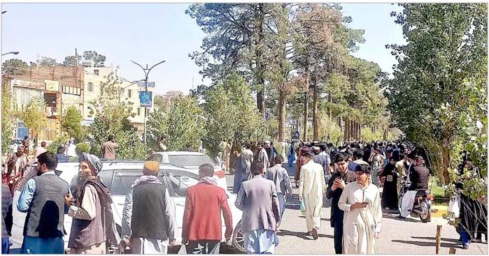 Afghanistan shaken by earthquake, 320 Lokabul