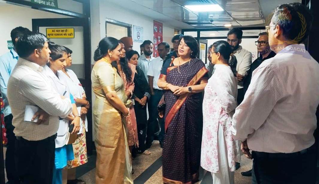 अतिरिक्त मुख्य सचिव सुमिता मिश्रा ने सिविल अस्पताल अंबाला कैंट का अचानक दौरा कर सुविधाओं का निरीक्षण किया