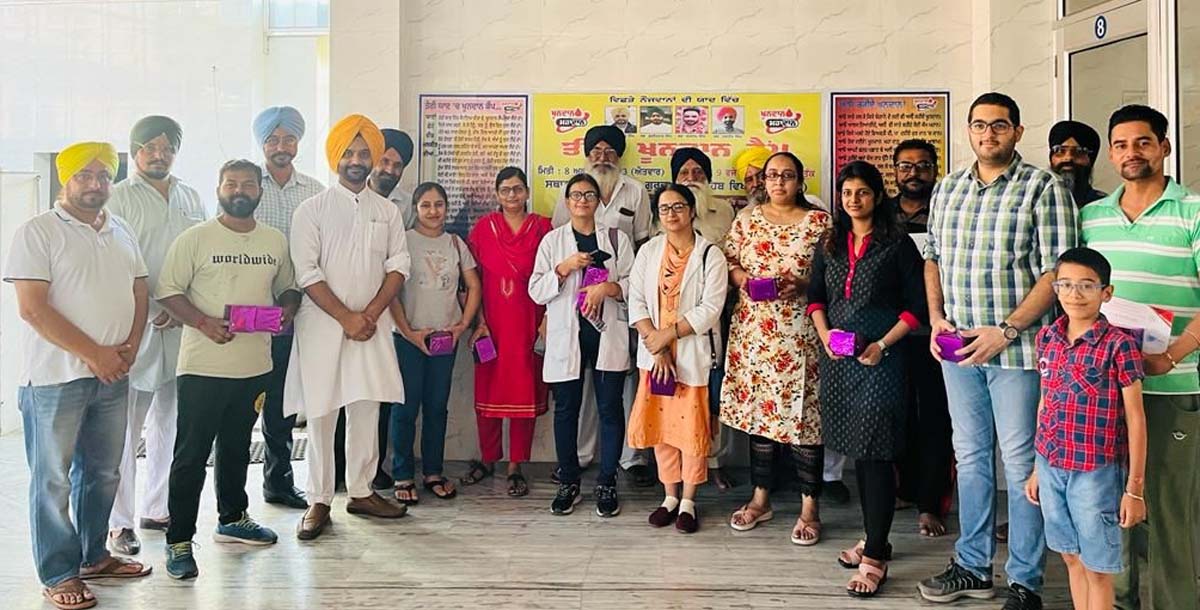 ਧਰਮਗੜ੍ਹ ਵਿਖੇ ਵਿਛੜੇ ਨੌਜਵਾਨਾਂ ਦੀ ਯਾਦ ਵਿੱਚ ਤੀਜਾ ਖੂਨਦਾਨ ਕੈਂਪ ਲਗਾਇਆ