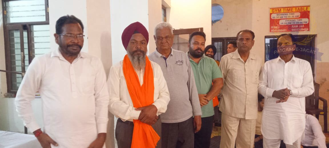 Prominent Personalities Honoured at Religious Ceremony Dedicated to Bhagwan Valmiki Pragat Diwas in Badungar