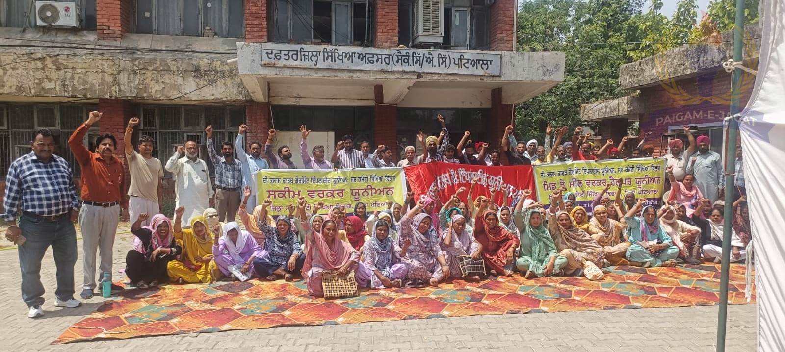 Mid-Day Meal Workers, Sanitation Workers and Chowkidars Seek Meeting to Resolve Demands
