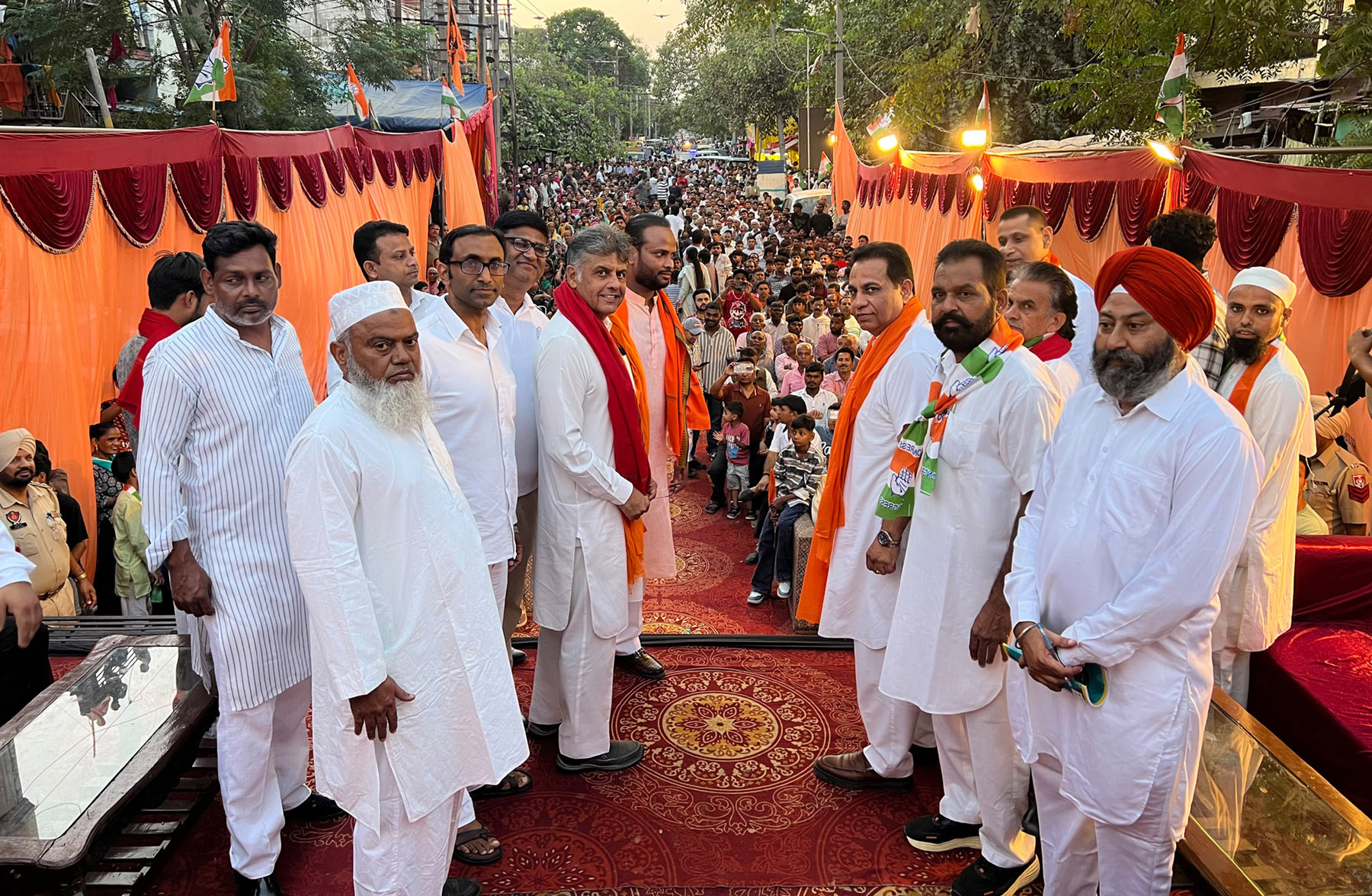 Huge Gathering at Congress Public Meeting in Bapudham, Bugle Sounds for Municipal Corporation Elections