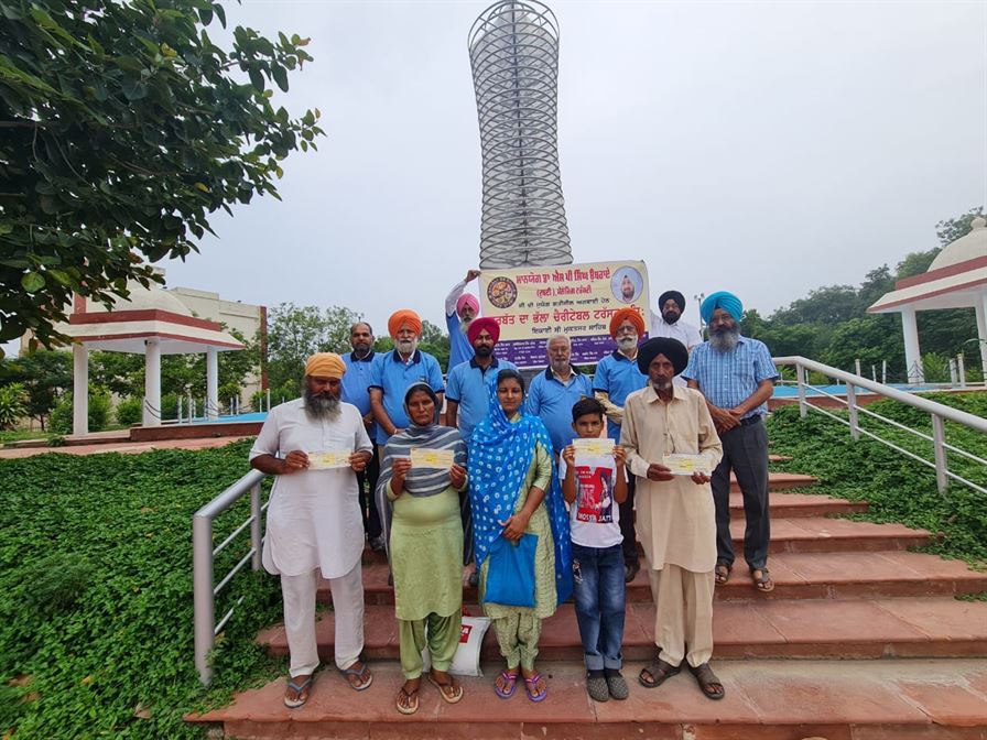 Sarbat Da Bhala Charitable Trust given cheques of Subsidy amount for medicines to the needy peoples.